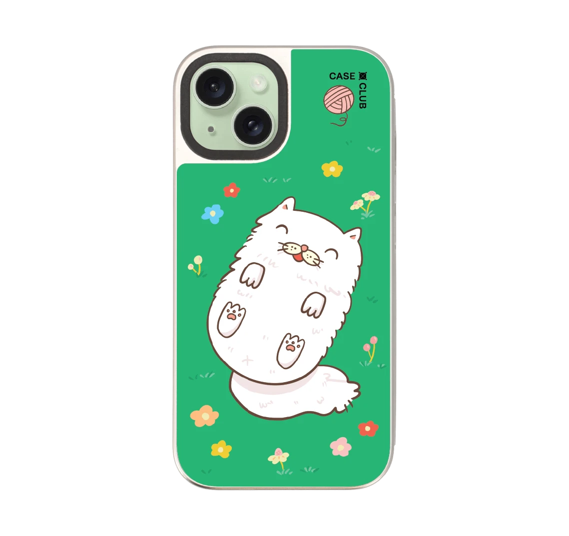 persian cat in the garden